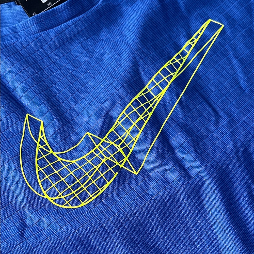 Nike Kids Blue Tee with Graphic Swoosh - Picture 3 of 4